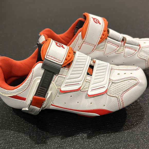 Peloton Shoes Size 36 (US 4) - Picture 3 of 6